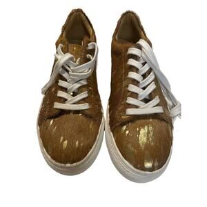 Diba True Gizz Mo Sneaker Size 6.5